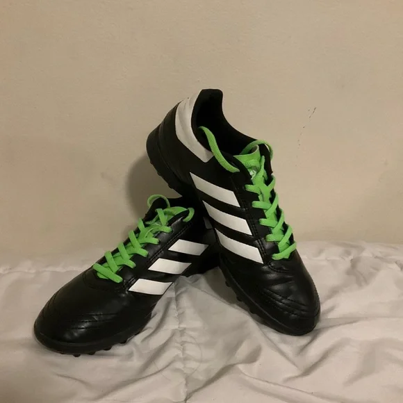 adidas gazelle silver green womens adidas Predator League Youth Turf Shoes 11K